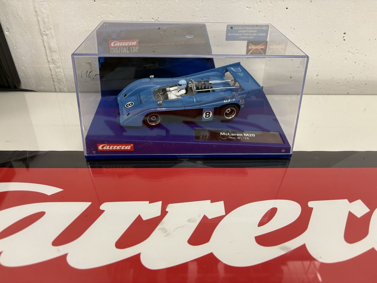 Carrera Piste: Carrera Digital 132: McLaren M20, No.8, '74 – Nuovo (secondo la descrizione) da Hunzenschwil venduto da Dudi55 1