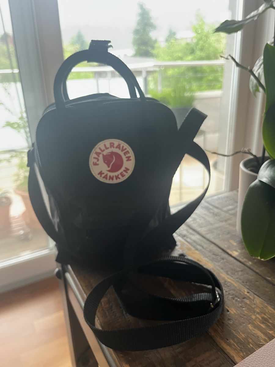 Fjällräven Borse: Umhängetasche Kanken Sling Schwarz – Nuovo (secondo la descrizione) da Oberarth venduto da pau_h8rf 9