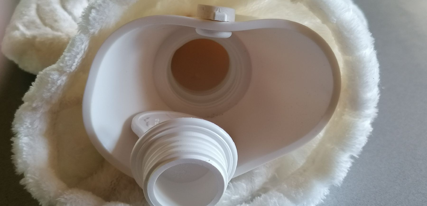 Sonstige antike Technik & Geräte: Kuschelige Wärmeflasche – Neu und originalverpackt aus Schwarzenegg von musi09 2