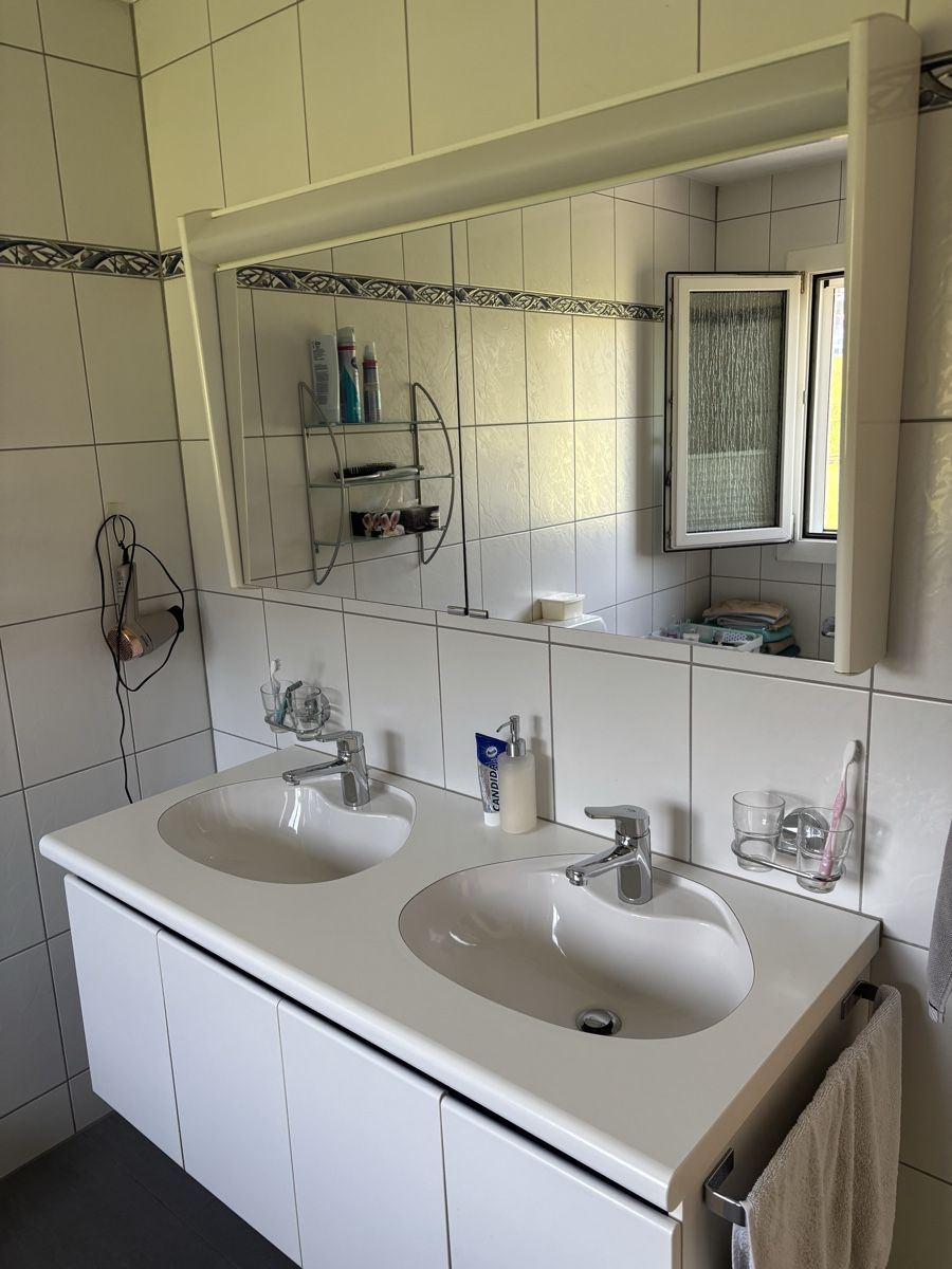 Spiegelschränke: Spiegelschrank mit unterbau – Defekt aus wolhusen von Chapi4
