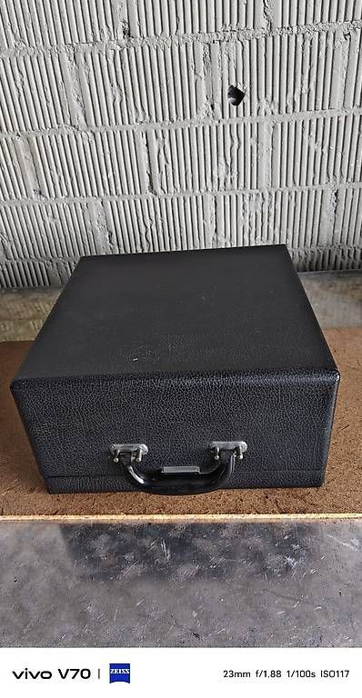 Macchine da scrivere: Machine à Écrire Remington Rand – Usato da Sugiez venduto da clo_76gd 1