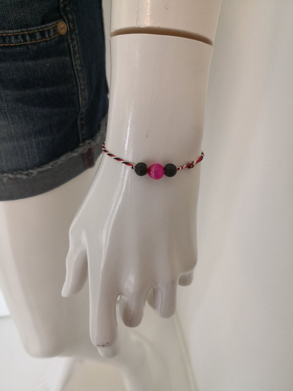 Armbänder & -reifen: 🤩2 STK: DREIFARBIGE GLÜCKS-ARMBÄNDER JAVA-STEIN & PERLEN – Gebraucht aus Olten von Naja-Twins-Twins 3