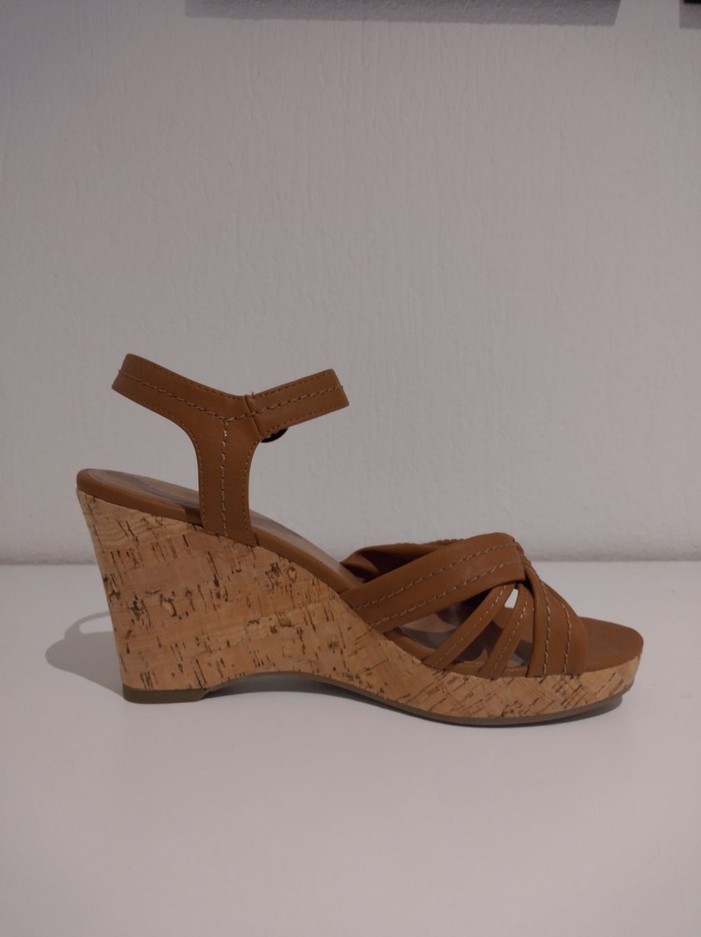 Damenschuhe: Keilsandalette, braun, Grösse 40, NEU – Neu und originalverpackt aus Buochs von and_25zf 2