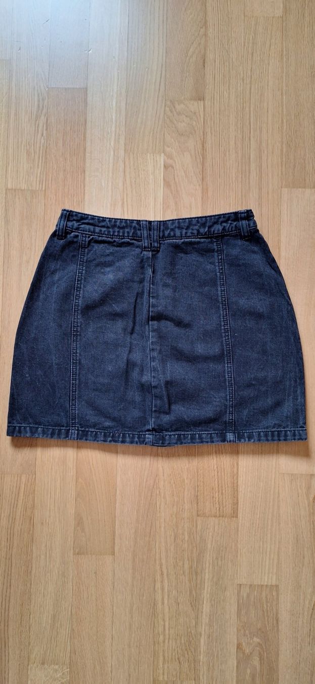 Stradivarius Gonne: Stradivarius, jupe jeans – Nuovo e nell'imballaggio originale da Lussery-Villars venduto da pousinete02 1