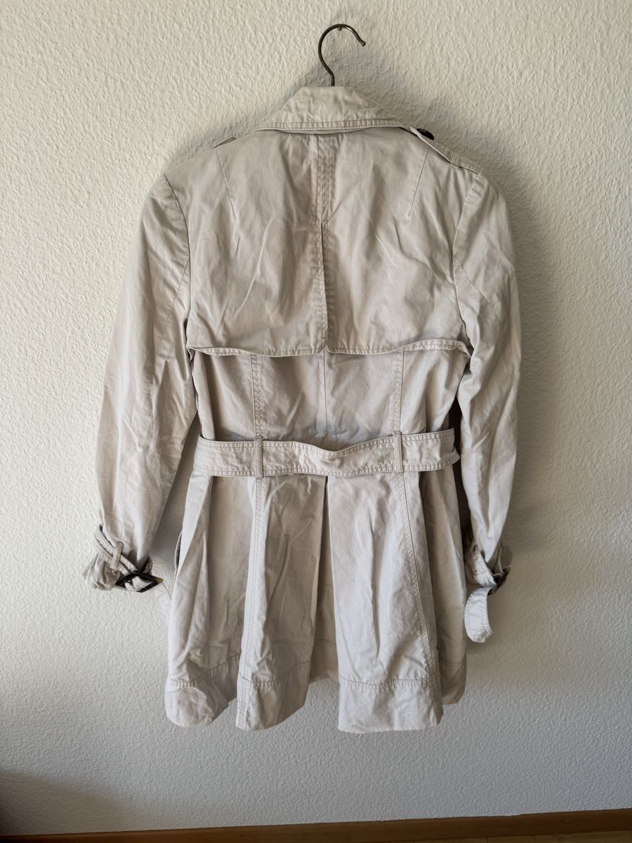 Cappotti: Klassischer Trenchcoat, beige, Grösse 38 – Usato da Wetzikon ZH venduto da nas_k7bb 3