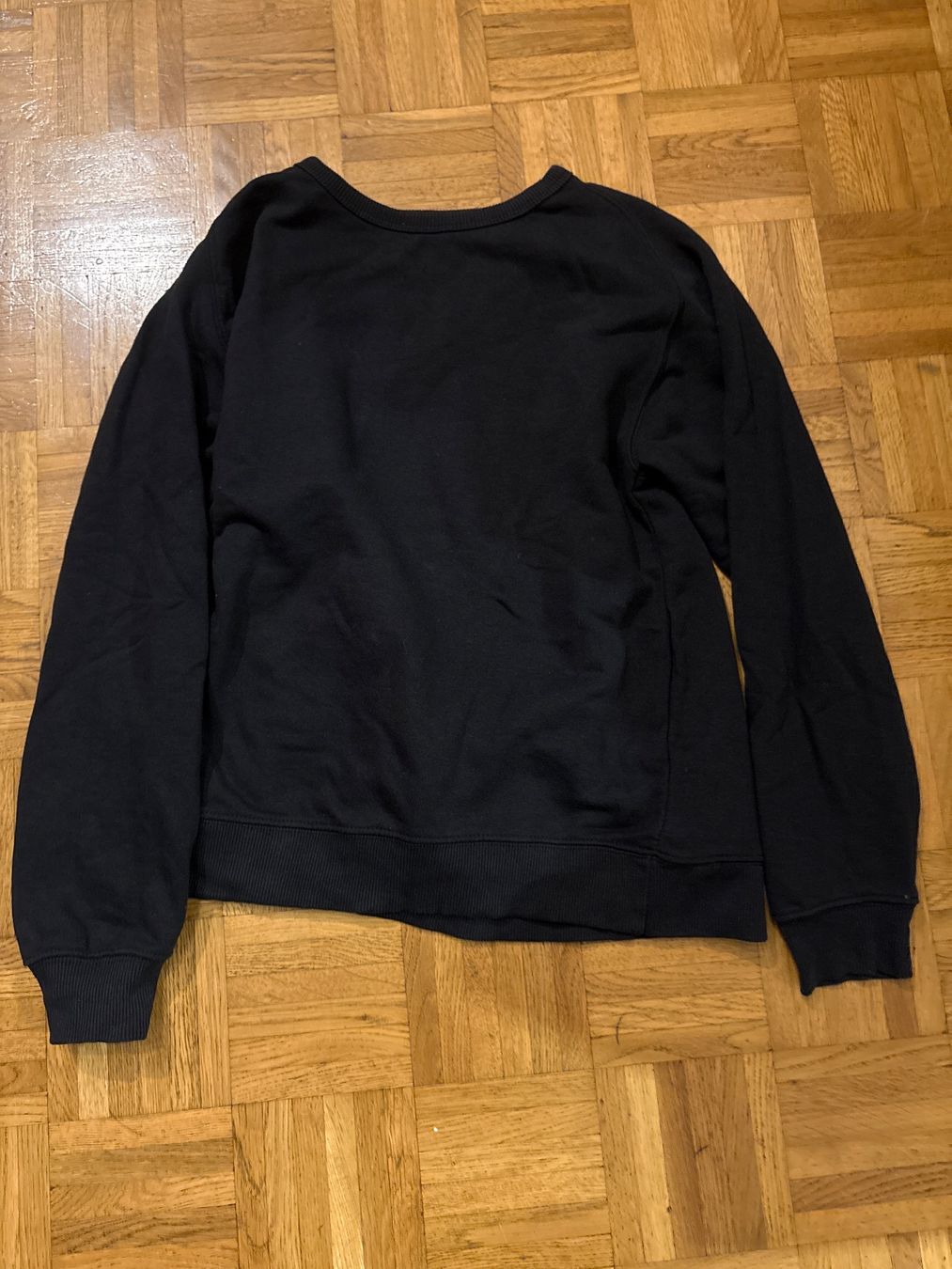 Zara Pullover & Sweatshirts: Pull Zara noir, taille 11-12 ans – Gebraucht aus Genève von captus