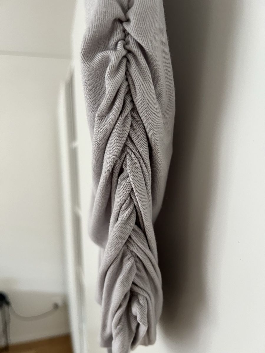 H&M Tops: H&M Divided Shirt, Grösse XS, Grau – Neu (gemäss Beschreibung) aus Zürich von anna_ri 2