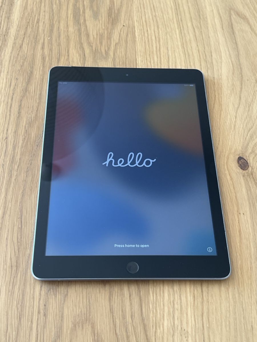 Apple Tablettes PC: iPad (5.Gen) – D'occasion à Wallisellen par haunebu 1
