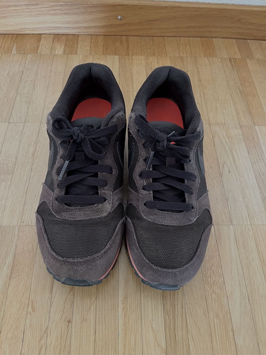 Nike Scarpe da uomo: Nike MD Runner 2, Grösse 4.5 – Usato da Ittigen venduto da franzis6 4