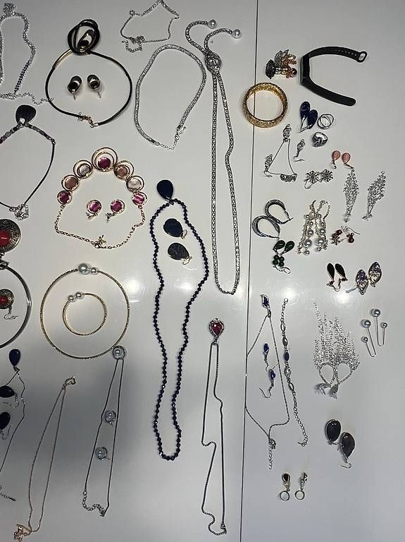 Autres bijoux: Diverser Modeschmuck – D'occasion à Felben-Wellhausen par PeriFel 2