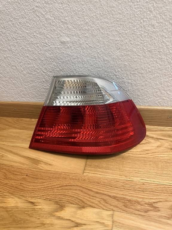 Fari: BMW E46 Coupe Rechte Rückleuchte – Usato da Fislisbach venduto da dreams02