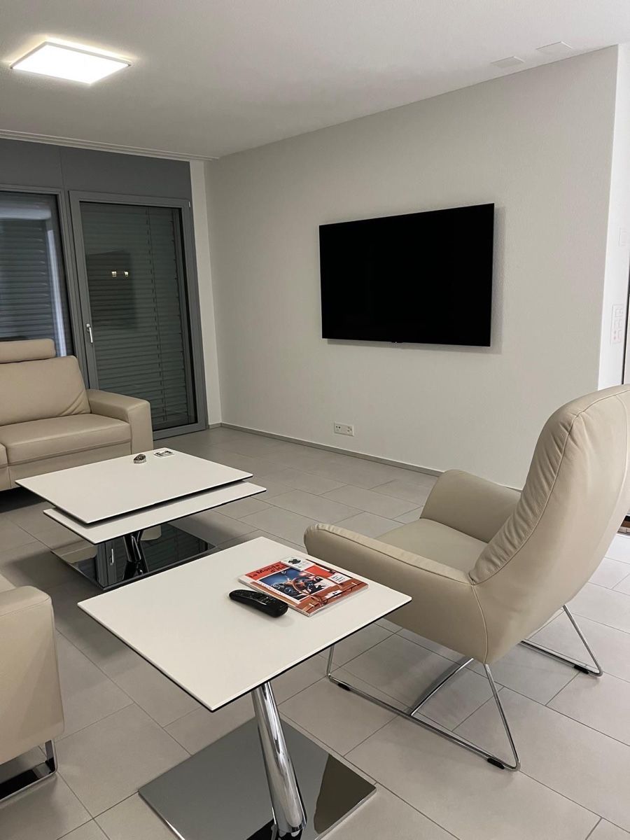 Tavoli: Designer Couchtisch – Usato da Rekingen venduto da Albin_Kokollari 2