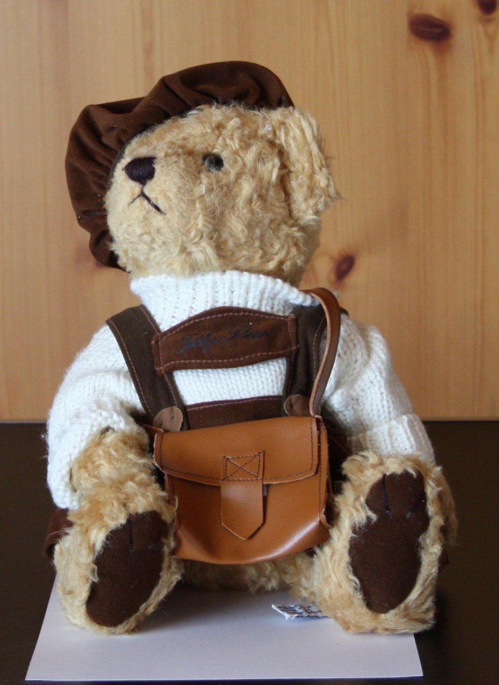 Giocattoli: Teddybär  Bär sitzend mit Rock und Tasche – Usato da Flüelen venduto da Diversicum-Shop