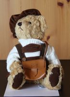 Teddybär  Bär sitzend mit Rock und Tasche