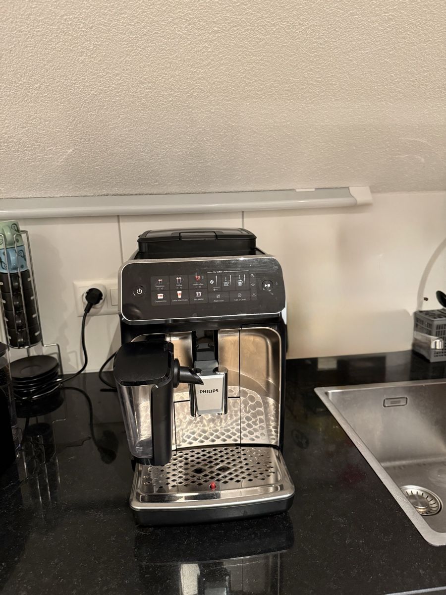 Philips Macchine per caffè & Macchine per espresso: Philips Caffè Machine Lattego 3300 – Usato da Altstätten SG venduto da alb_8zft