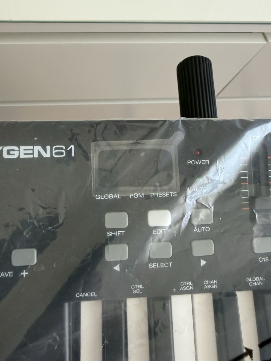 M-Audio Strumenti musicali: M-Audio Oxygen 61 Keyboard Controller USB MIDI guter Zustand – Nuovo (secondo la descrizione) da Zürich venduto da Denise-8050 3