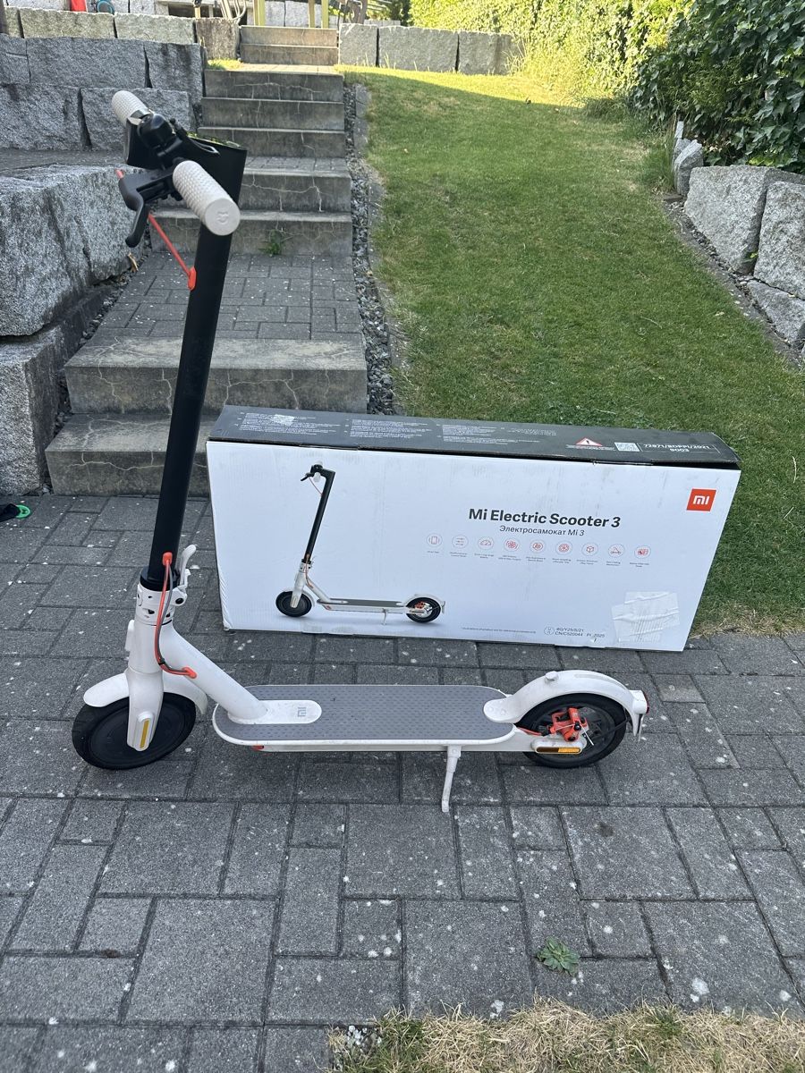 Xiaomi Kickboard: Xiamomi Mi Electric Scooter 3 – D'occasion à Rorschacherberg par ale_jds9
