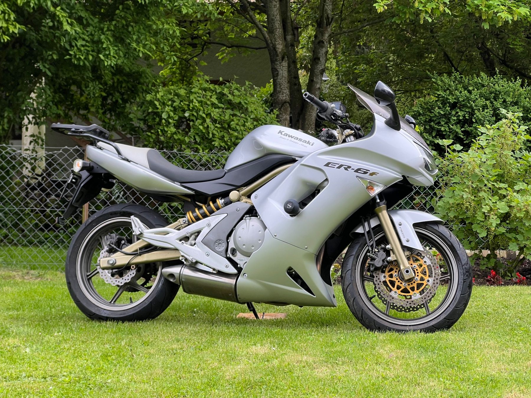 Kawasaki Strada: Kawasaki ER6F mit ABS / 53KW – Usato da Reinach AG venduto da P.Steiner 1