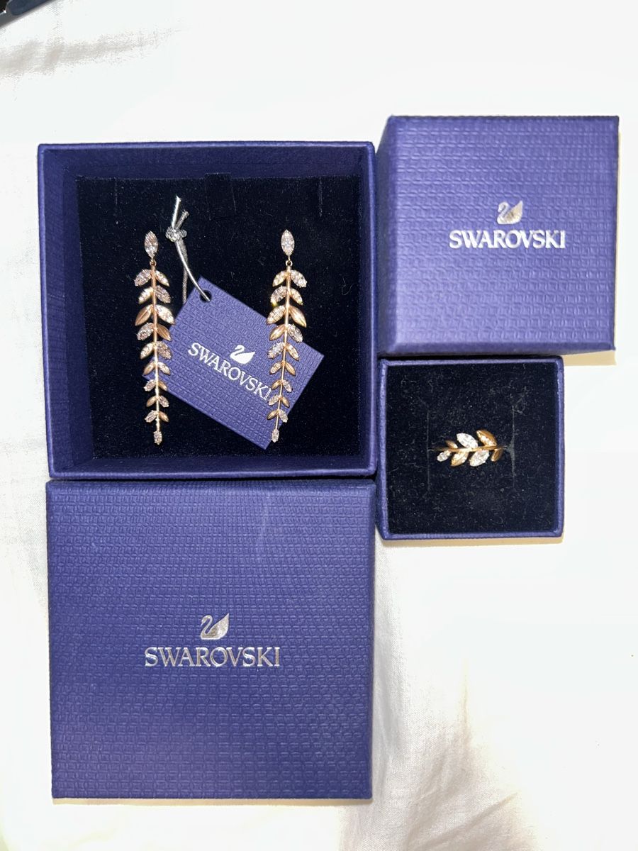 Swarovski Orecchini pendenti & Orecchini a lobo: Swarovski Set Mayfly – Nuovo (secondo la descrizione) da Bremgarten AG venduto da mix_rsl7
