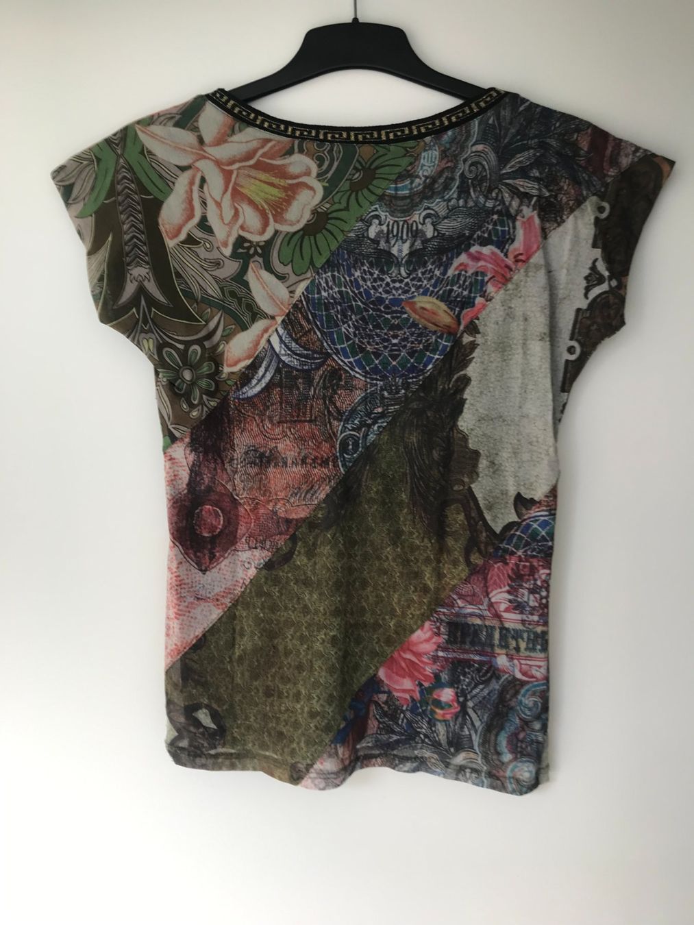 Desigual T-Shirts: Damen Shirt Desigual Patchwork - Grösse M – Gebraucht aus Freienstein von Jessy024 2