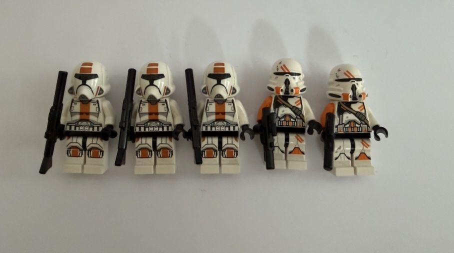Star Wars Statuette: LEGO Star Wars Minifiguren- Clone Trooper – Usato da Roggwil BE venduto da Maui2000