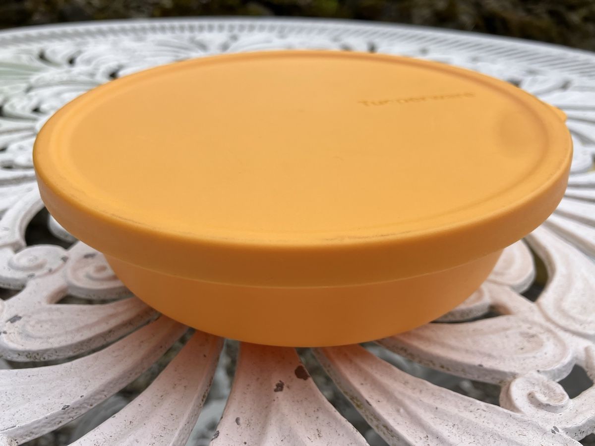 Tupperware Contenitori & Simili: Tupperware Schälchen 4.5 dl orange – Usato da Oberrüti venduto da Jomaru 1