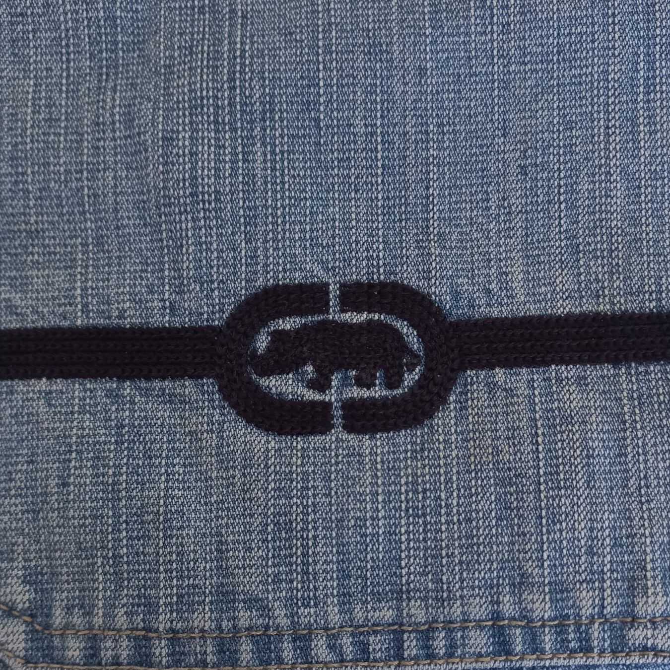 Ecko Pantaloni: Vintage Ecko Unltd Jorts (38US) – Usato da Chamoson venduto da Sapoloshop 1