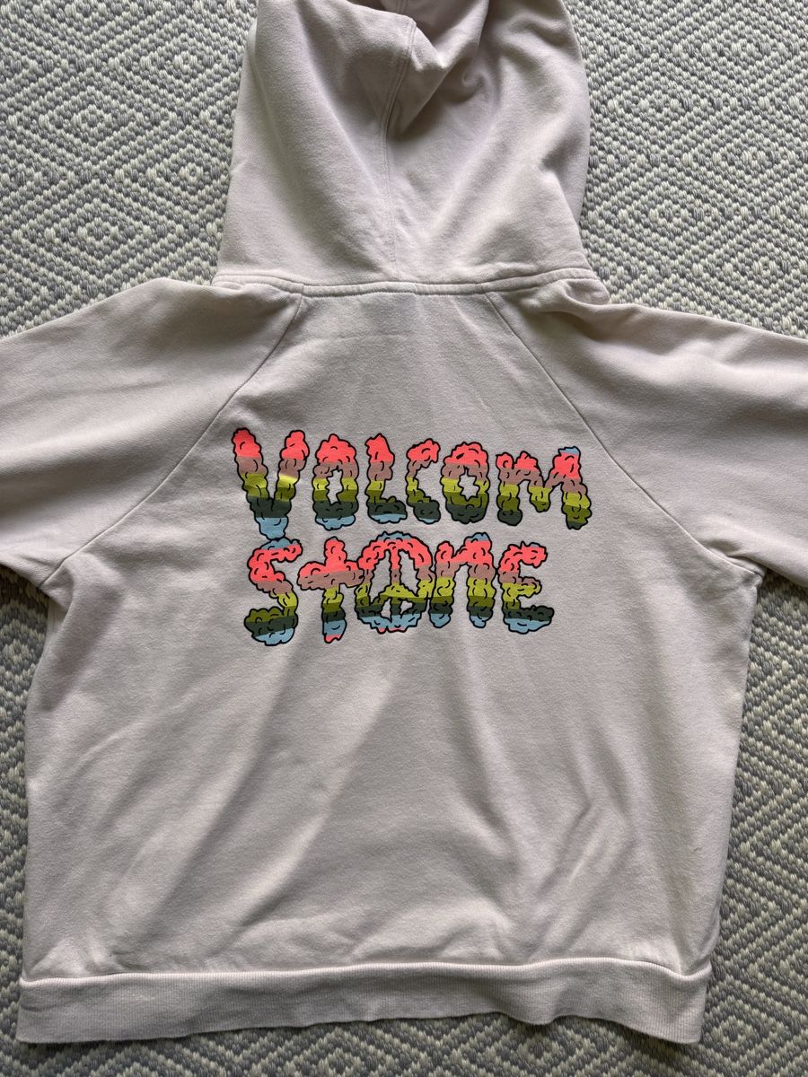 Pulls et sweat-shirts: Mädchen Pullover Volcom Stone Grösse M guter Zustand – D'occasion à Kilchberg ZH par Duffbeer 1