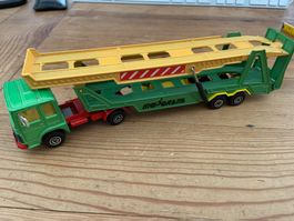 Automodelle Majorette Autotransporter Renault Saviem 1:60