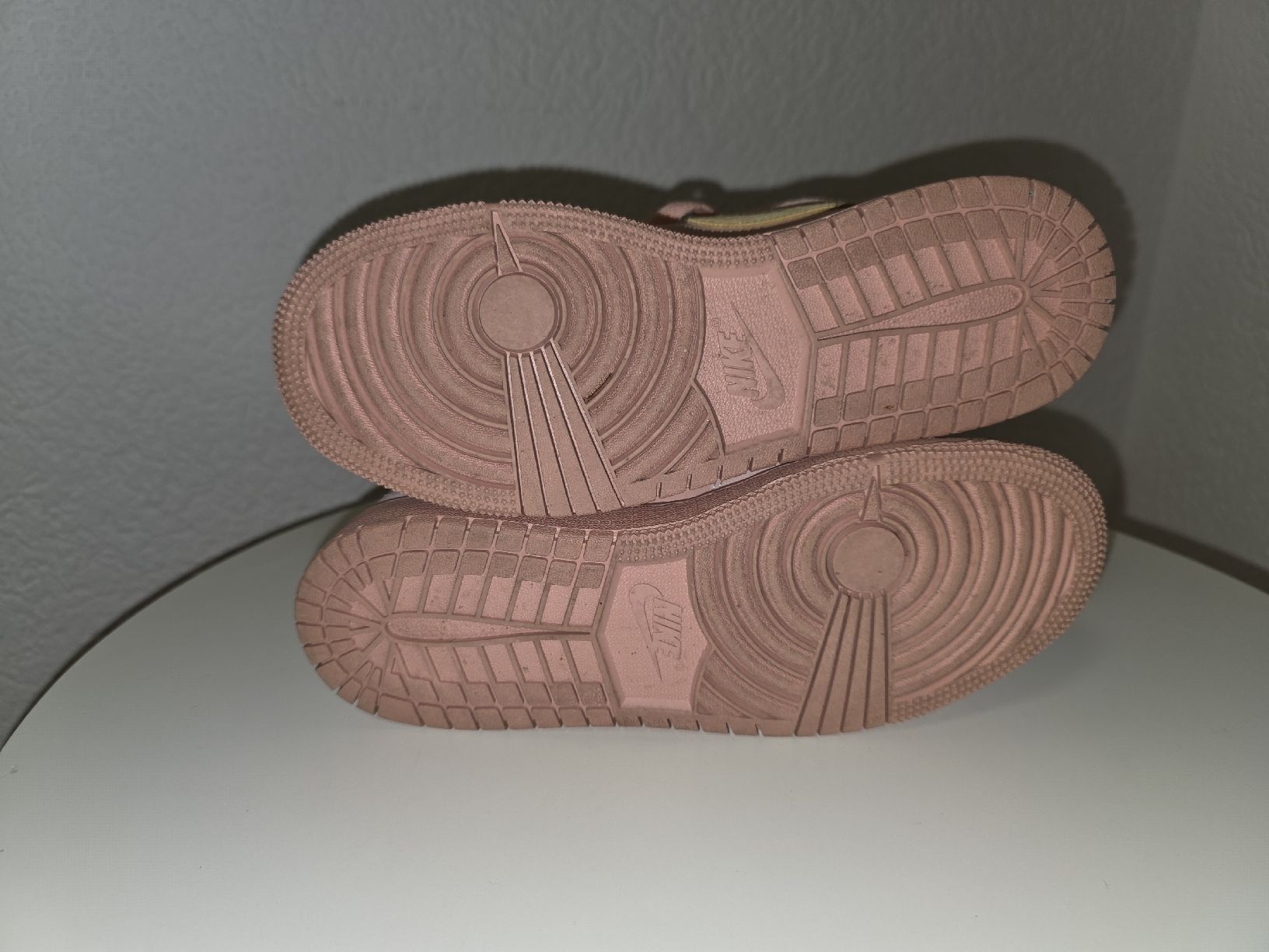 Jordan Scarpe da uomo: Jordan 1 Mid GS Coral Stardust EU38 – Usato da Messen venduto da ste_bsk5 6