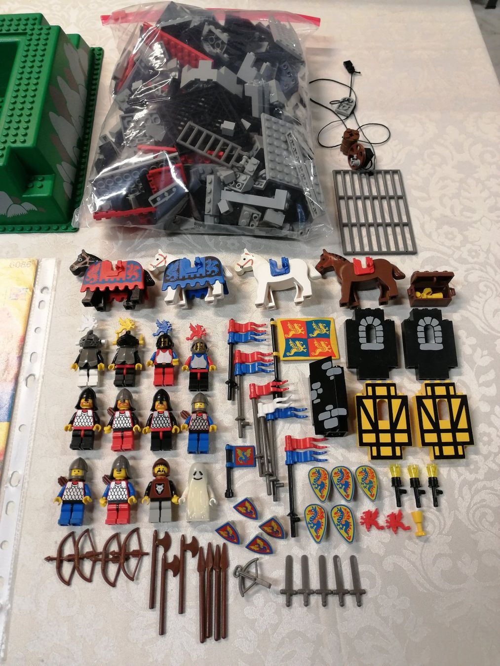 Lego Spielzeuge: Lego 6086 Black Knight's Castle – Gebraucht aus Sils im Domleschg von AMAG_AUDI_ZH 4