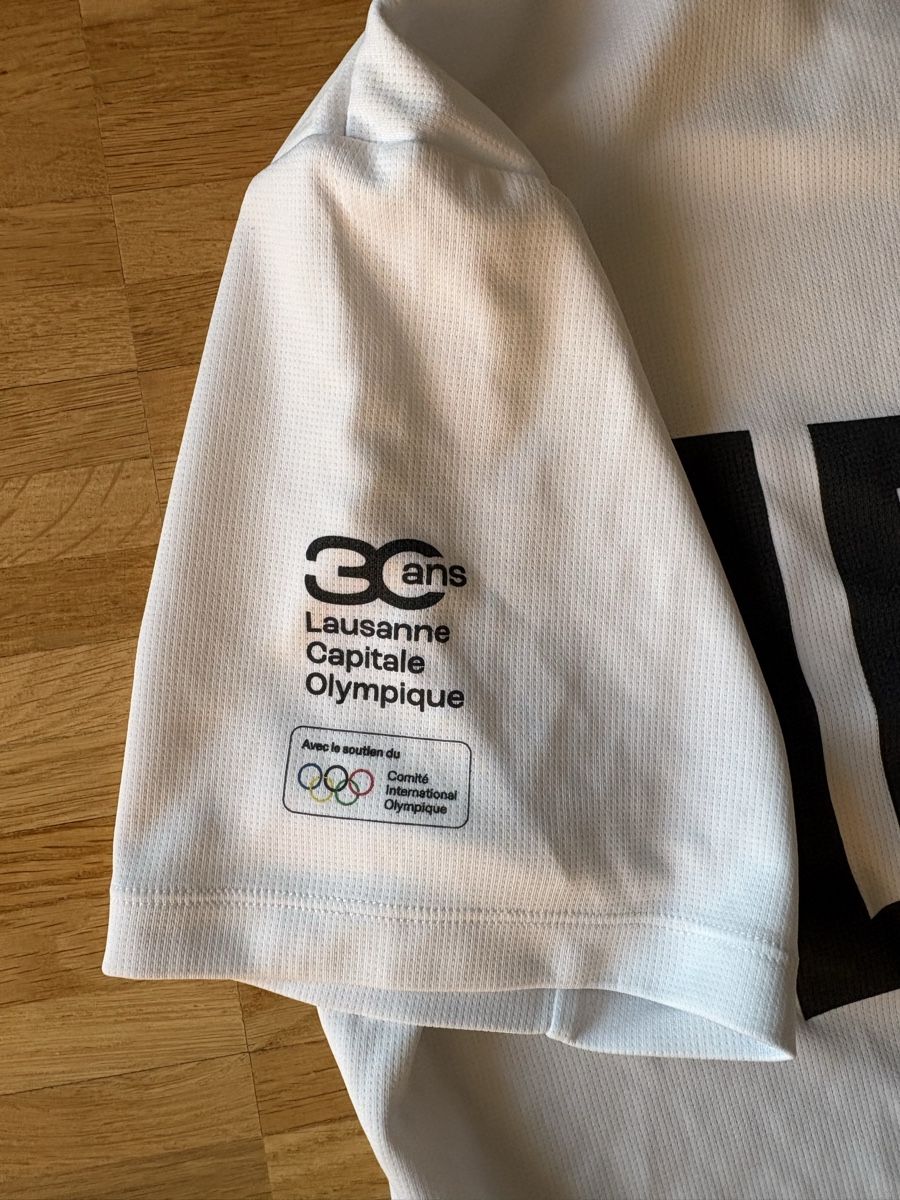 Leibchen & Hosen: T-shirt de sport Olympique – Gebraucht aus Fribourg von bappenzell 1