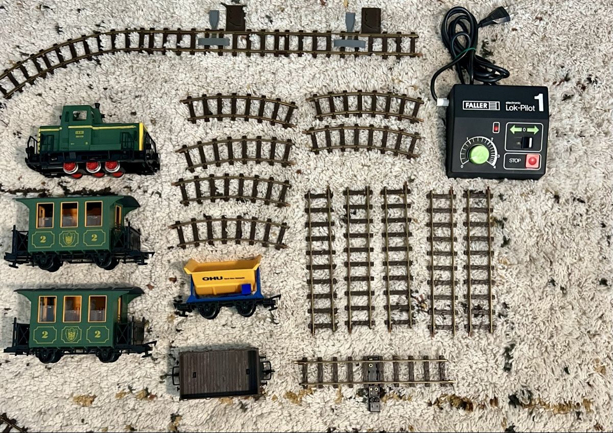 Faller Modellini di ferrovie: Vintage Faller EisenbahnLok Pilot 1 – Usato da Hunzenschwil venduto da Madachica 2