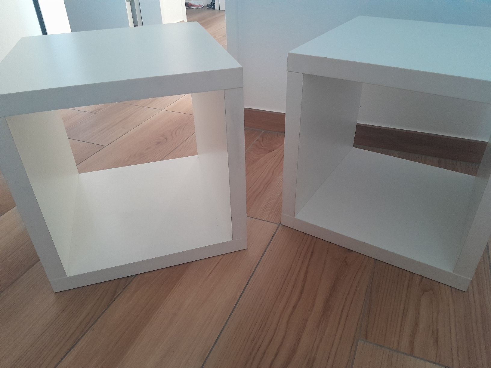 Scaffali: 2x weisse Wurfelregale – Usato da Walde AG venduto da tra_7vrt 3