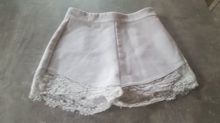 Short blanc avec dentelle taille 34 marque Tally Weijl