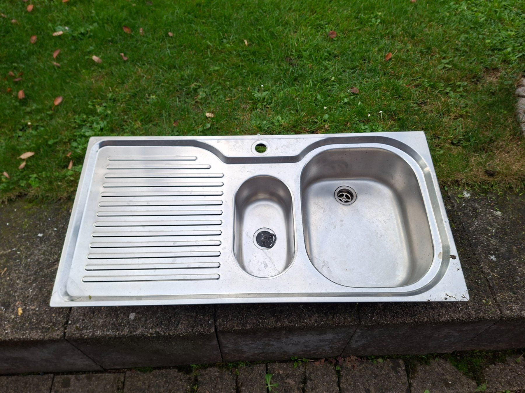 Lavabi & lavandini: Lavabo – Usato da Fehraltorf venduto da edi_27vq