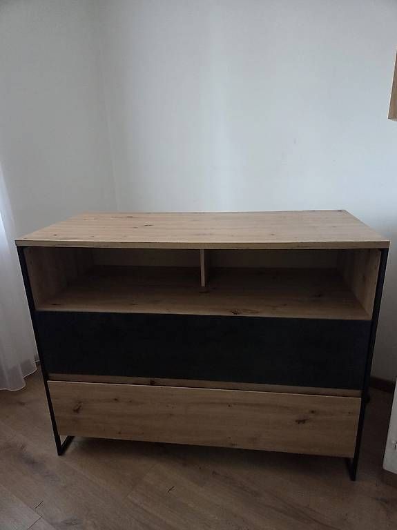 Lits: Babybett mit Wickeltisch/Kommode – D'occasion à Triesenberg par wild-hog 2