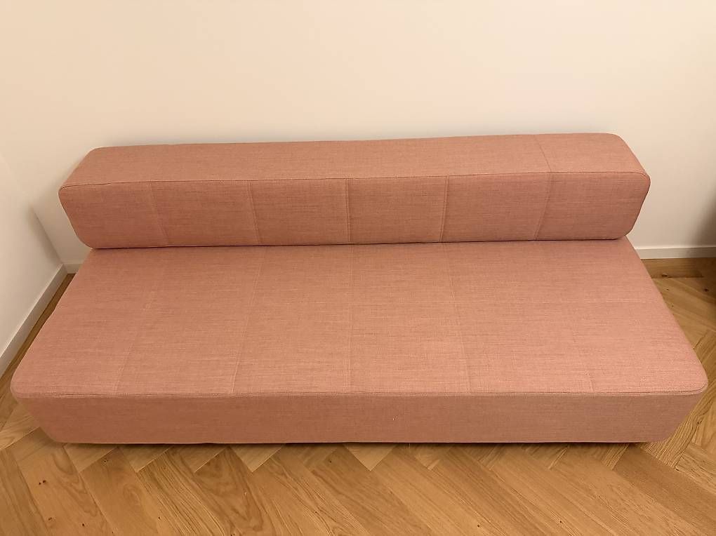 Divani: Daybe Designer-Sofa & Schlafsofa in Pink – Usato da Zürich venduto da dzunas 1