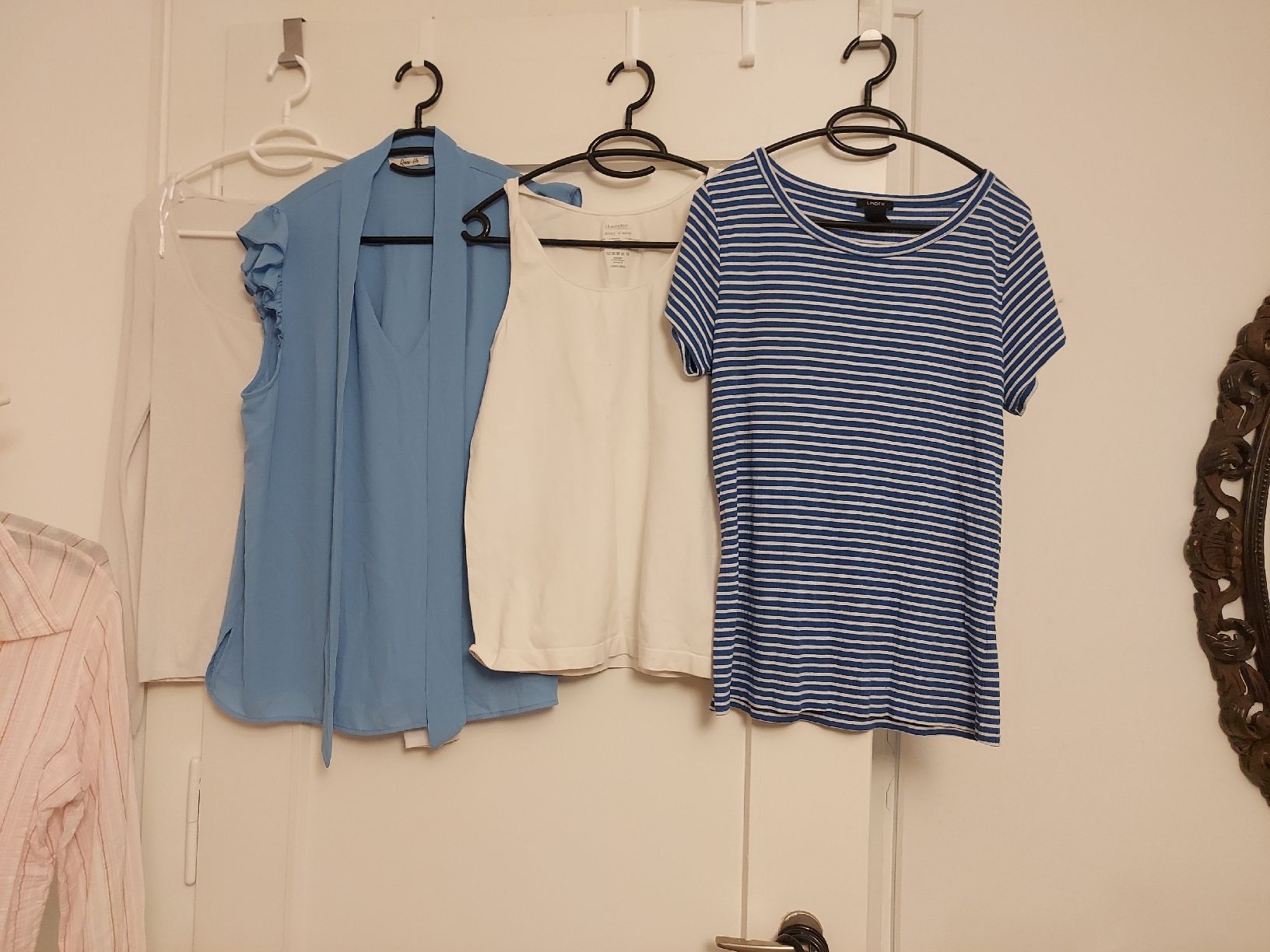 Lots de vêtements: 9 Oberteile  – D'occasion à Biel/Bienne par mas_fx95 2