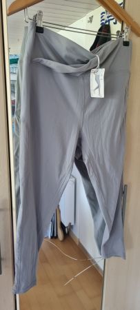 Damen Sporthose mit Mesh Crane Grösse L neu
