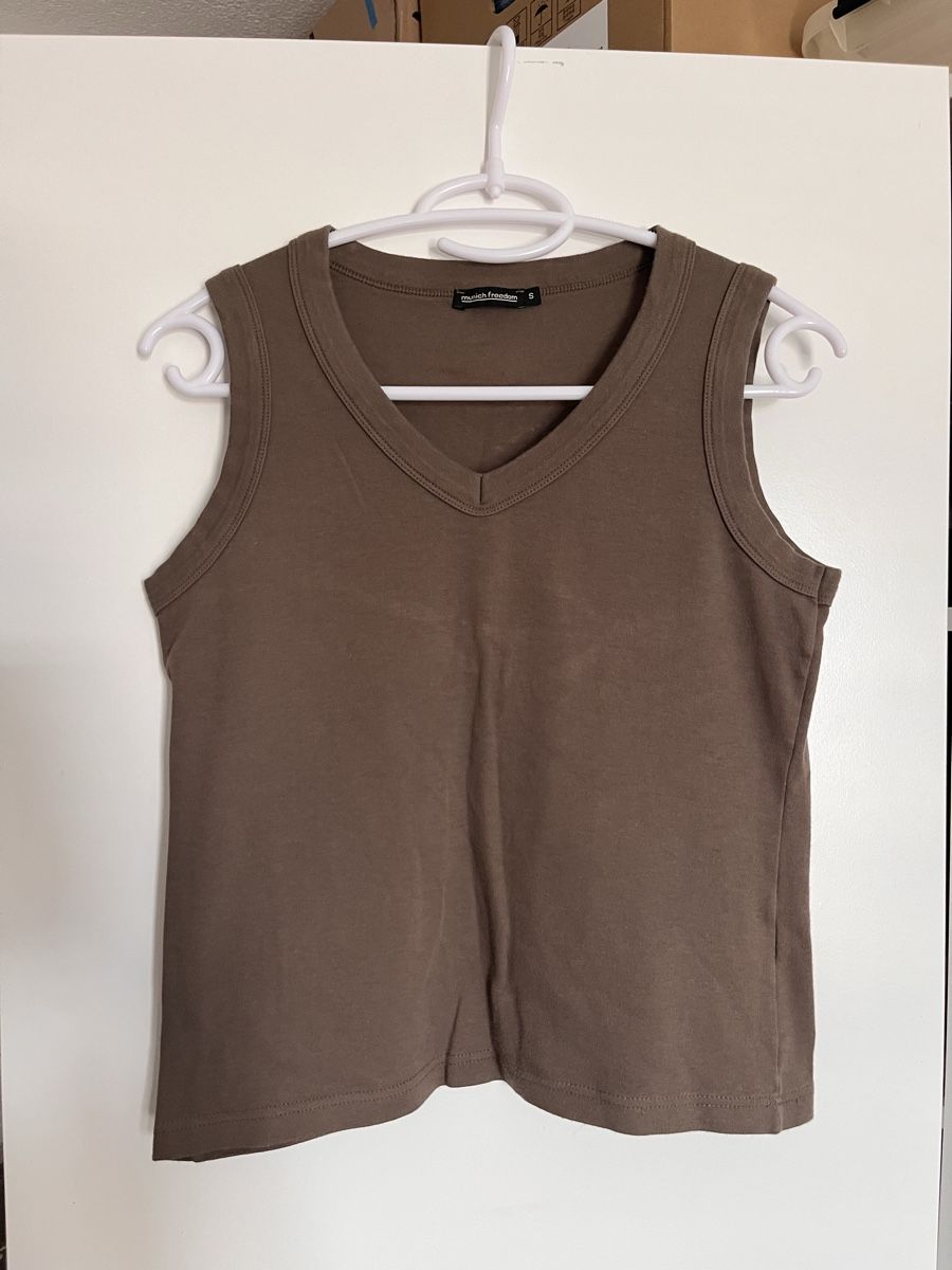 Tops: Munich Freedom Oberteil braun Grösse  – Gebraucht aus Wolfhausen von Sel86i
