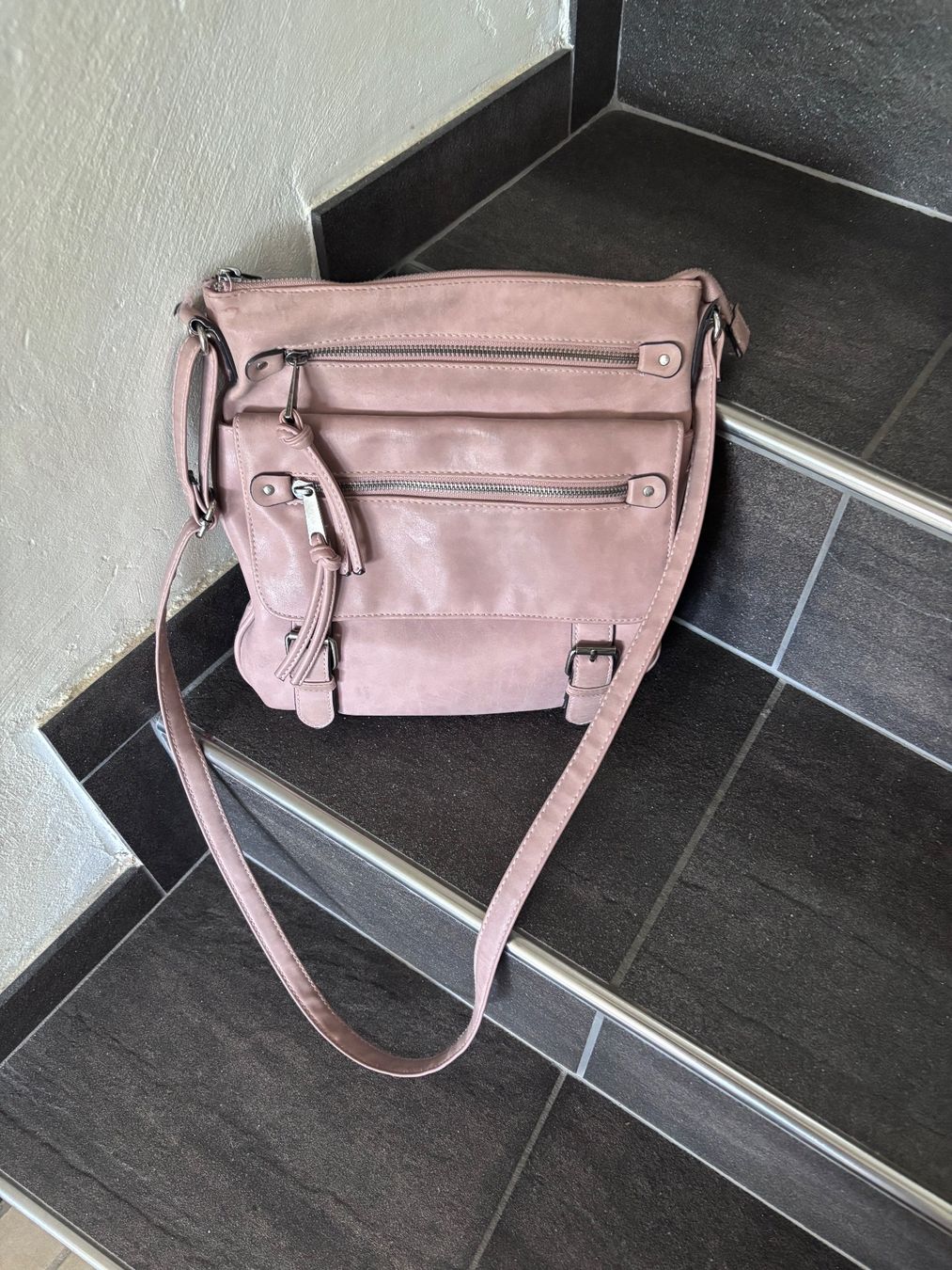 Sacs femmes: Handtasche beige/rosa – D'occasion à Balsthal par Uroby 1