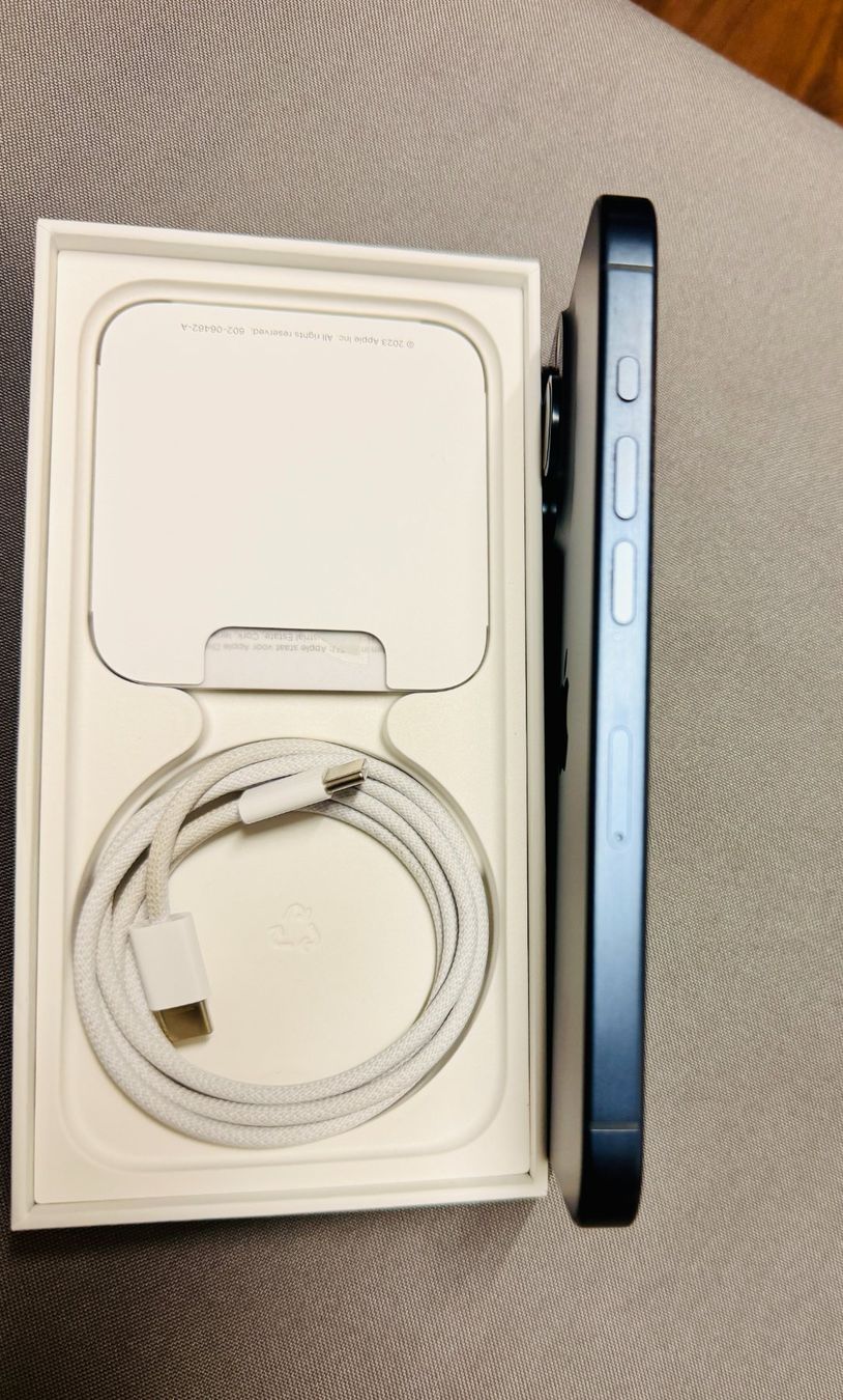 Apple Portables: iPhone 15 Pro,Blue Titanium,128 GB – D'occasion à Muttenz par Pireya 6