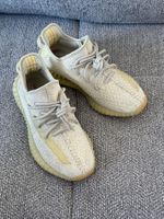 Adidas Yeezy Boost 350 V2 „Light” (GY3438)