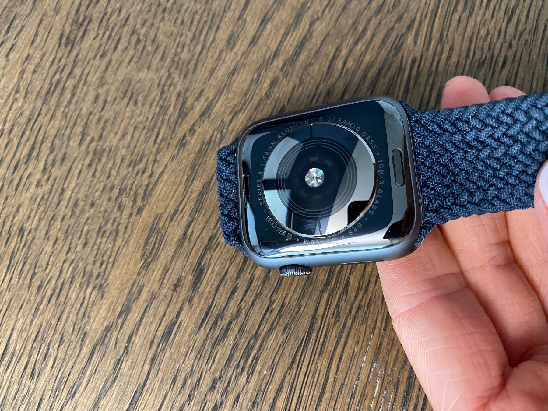 Apple Smartwatch: apple watch serie 4 44 alu&ceramic – Usato da Neuhausen am Rheinfall venduto da stundgirl 1