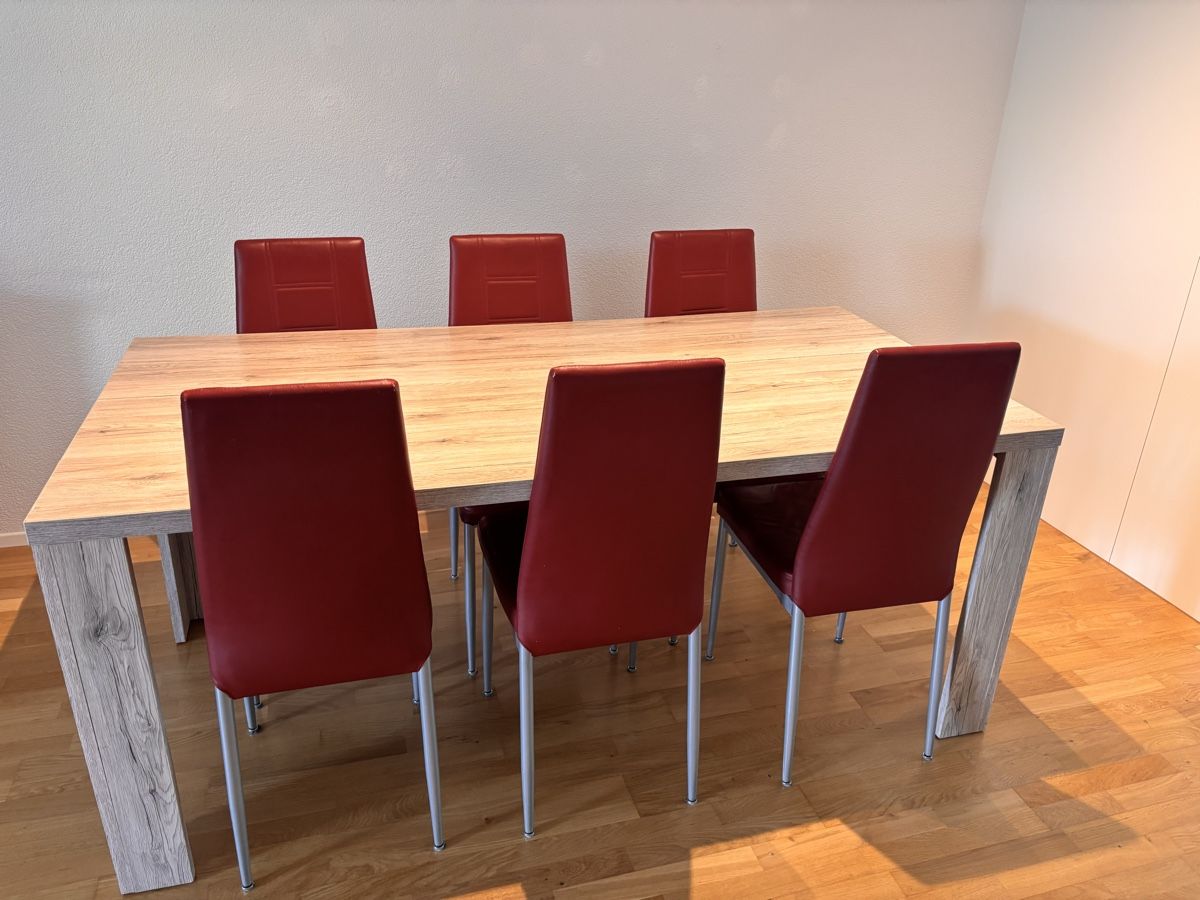 Set di tavolo e panche: Esstisch mit 6 Stühlen Kunstleder rot gebraucht – Usato da Burgdorf venduto da flta 2