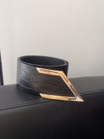 Pennyblack cintura nera effetto cocco con maxi fibbia dorata