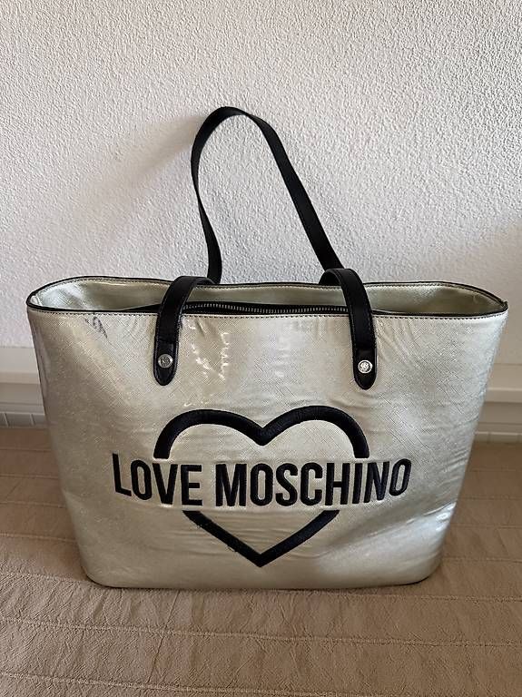 Borse da donna: Borsa Love Moschino – Usato da Sigirino venduto da maudpiatti