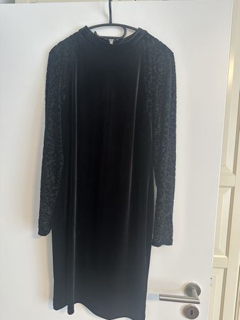 Samtkleid schwarz 42