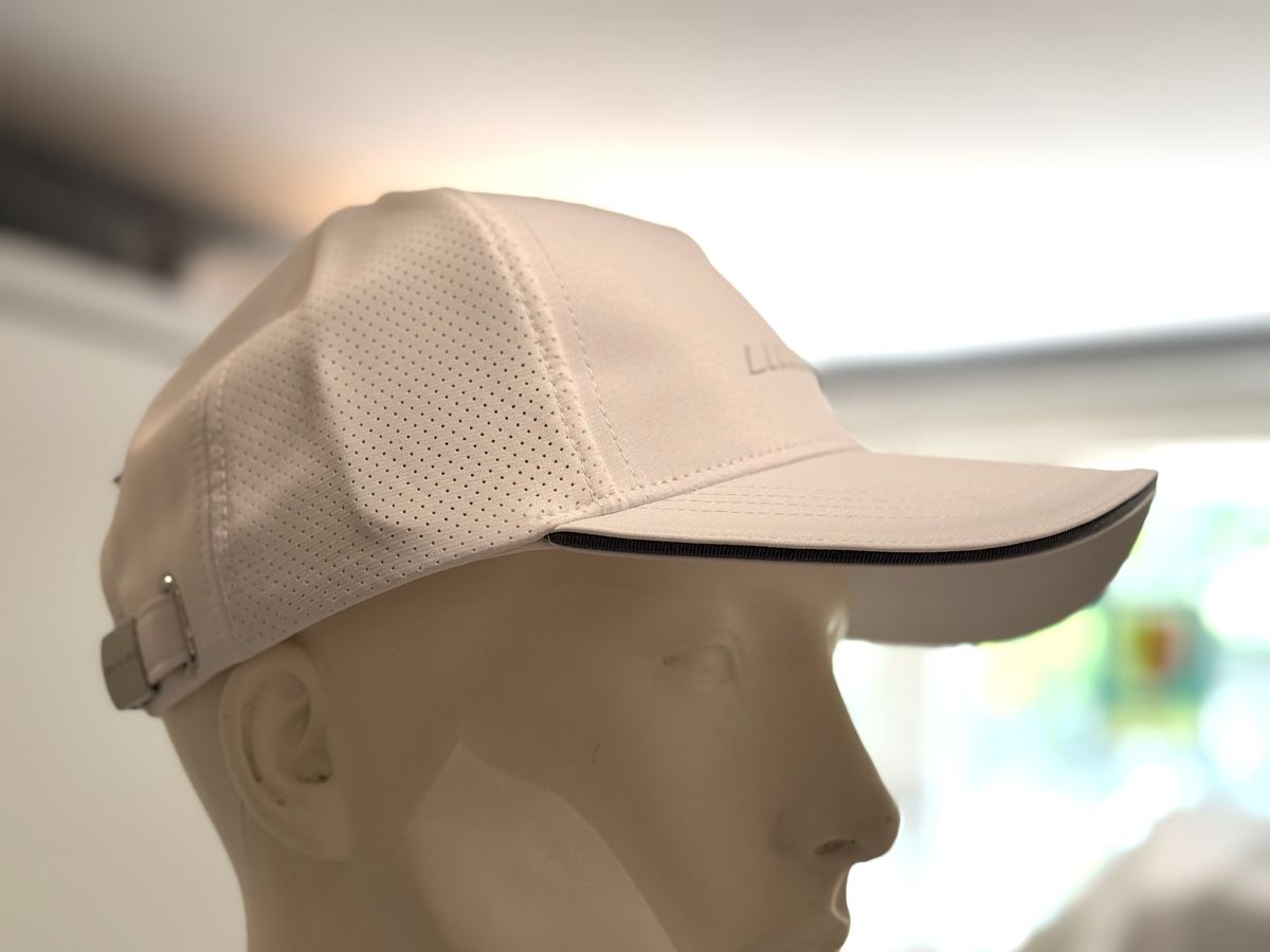 Mercedes-Benz Copricapi, berretti & cappellini: Casquette blanche Mercedes AMG – Nuovo e nell'imballaggio originale da Genève venduto da flocon06 1